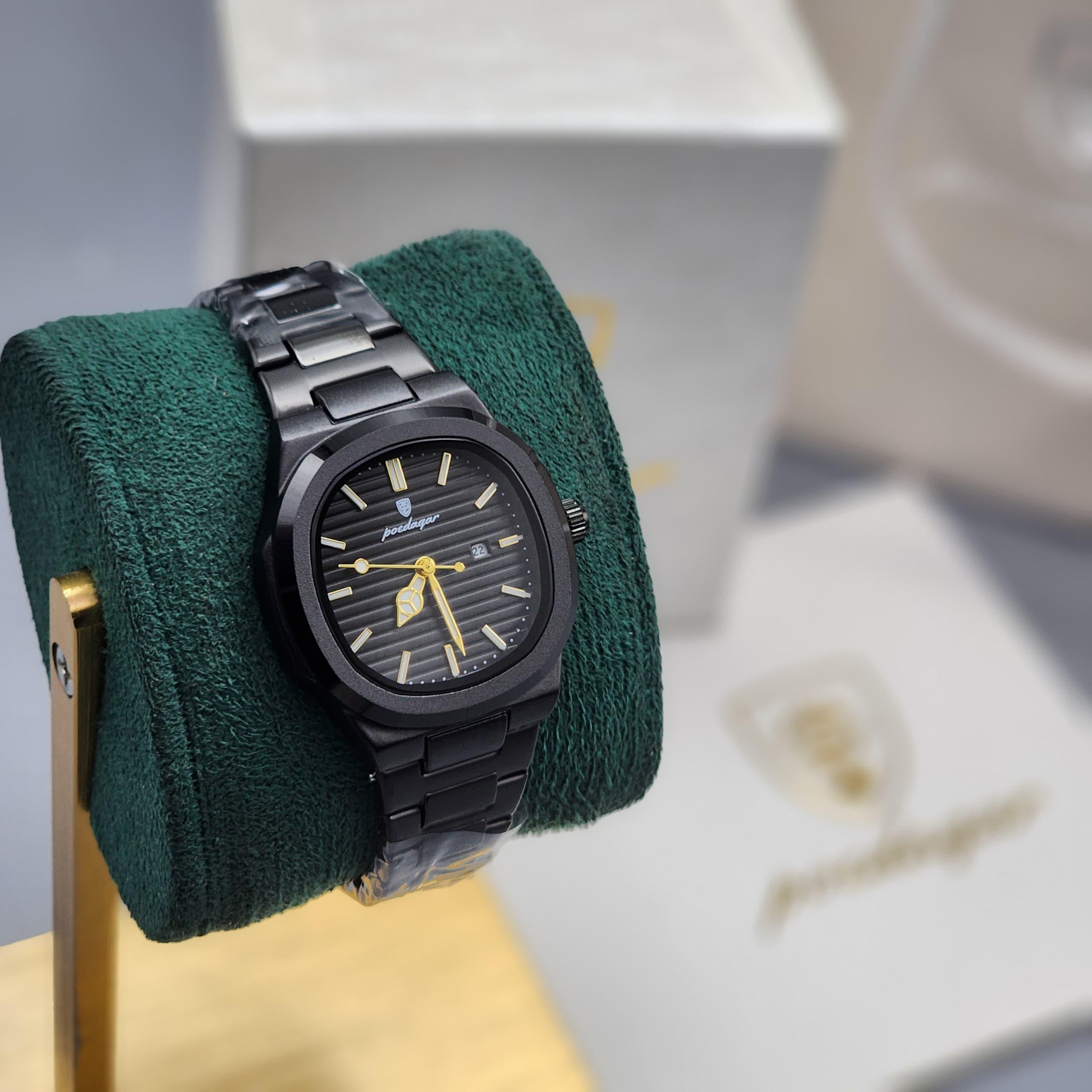 Poedagar – Black watch